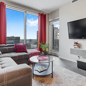 Globalstay Bmo Centre And Downtown Apartment