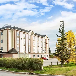 Super 8 By Wyndham Calgary/airport Hotel