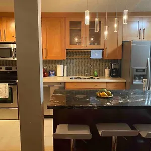 Beautiful Two Bedroom Apartment. Calgary