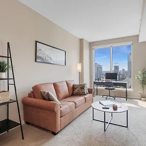 Heart Of Downtown Spacious Luxury With Stunning Views And Premium Amenities Calgary